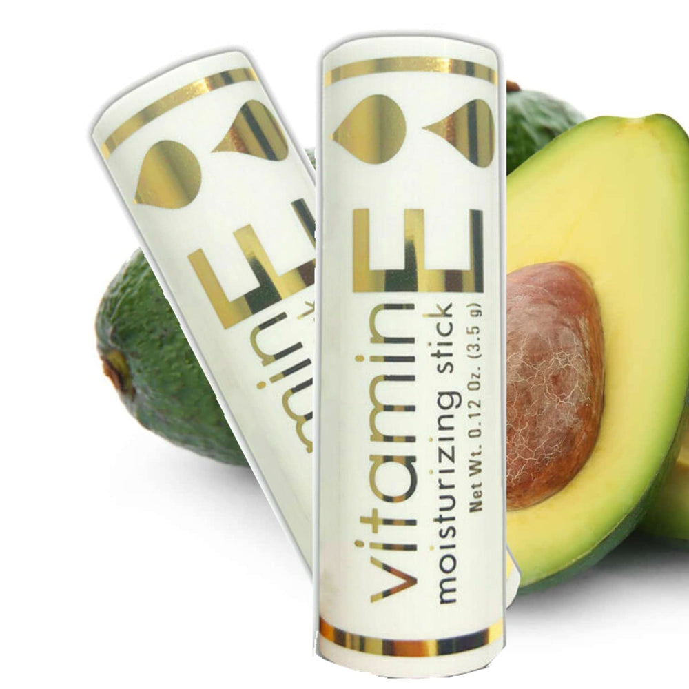 Three Pebbles Balsamo labial Vitamina E, textura cremosa para hidratación suave.