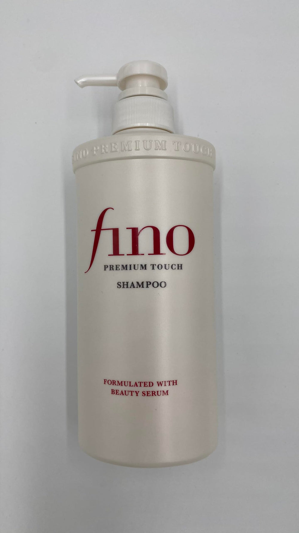 Uso diario con JapanFino mantiene el cabello nutrido y manejable.