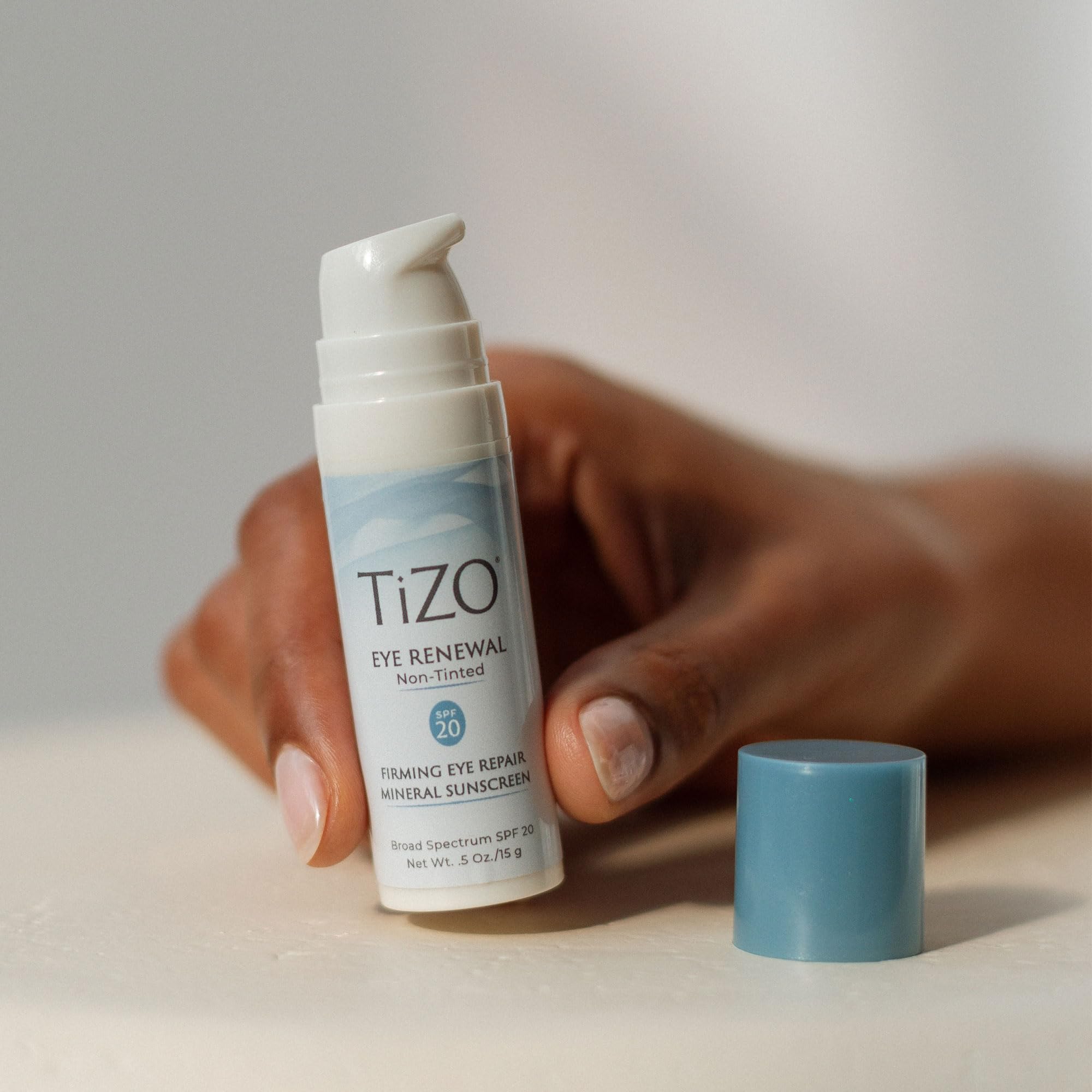 TIZO Renovación Ocular, protección física suave para UVA y UVB alrededor de los ojos.