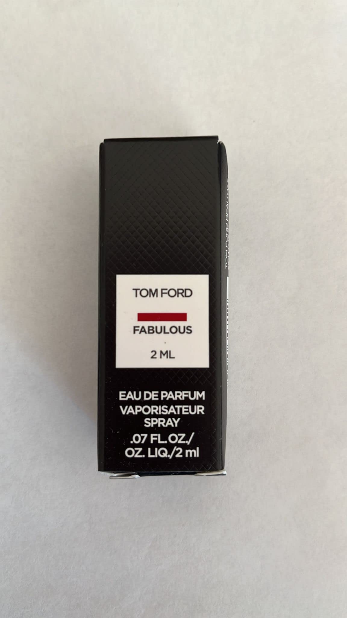 Tom Ford Fabulous muestra de 2 ml para probar un aroma elegante y versátil.