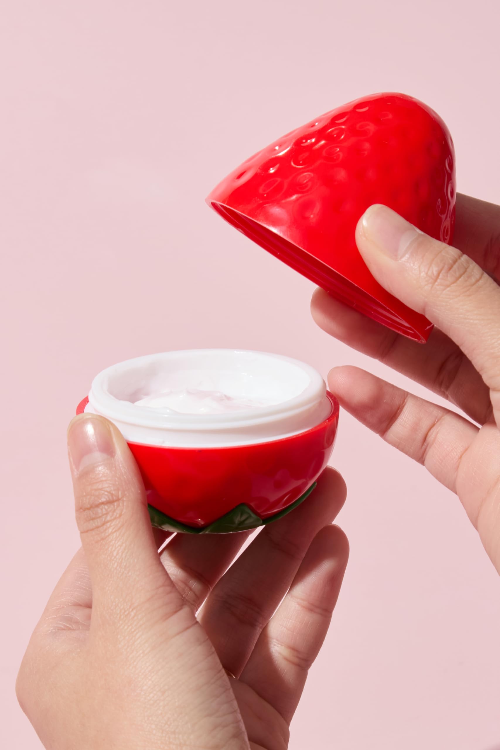 Con TONYMOLY, aplicación suave y rápida absorción sin grasa