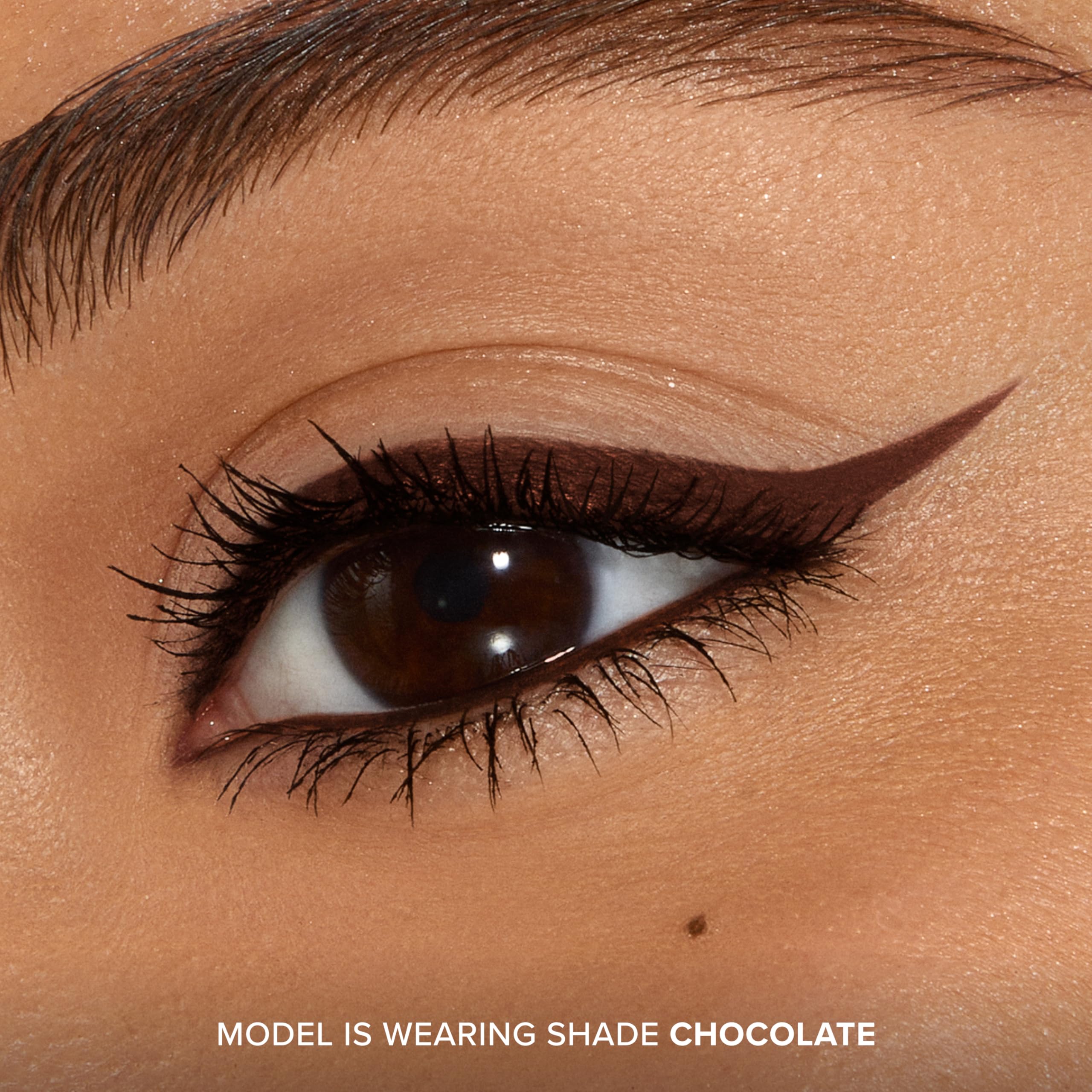 Delineador gel Too Faced Killer: afilado con doble hoja