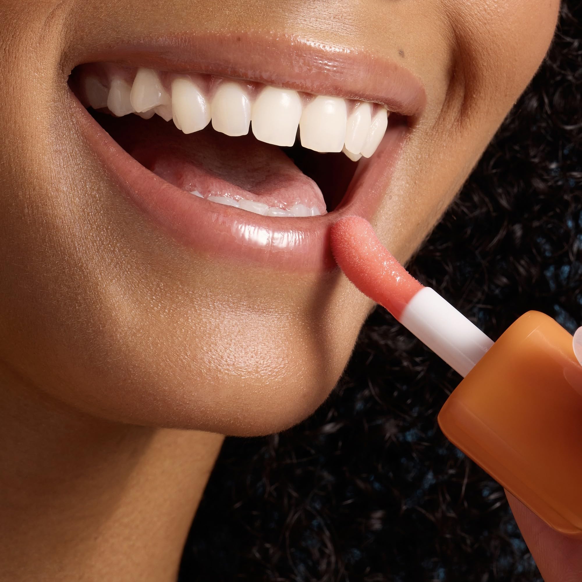 Aroma frutal del aceite labial Jelly Bear de Tree Hut para una experiencia agradable.
