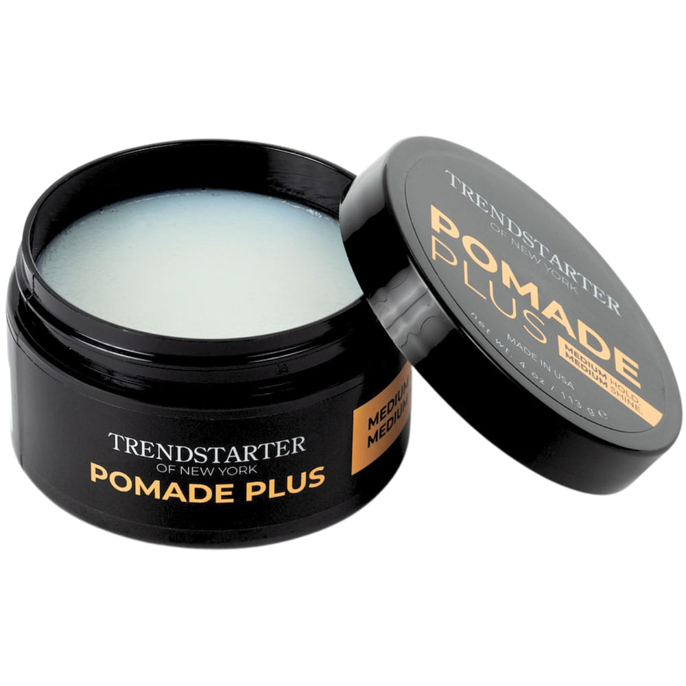 Presentación de TRENDSTARTER Pomade Plus en peinado con brillo medio.
