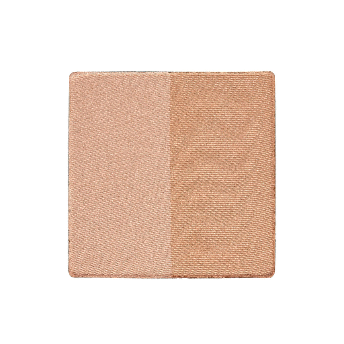 Trish McEvoy Dual Resort Bronceador Recarga para un brillo natural.