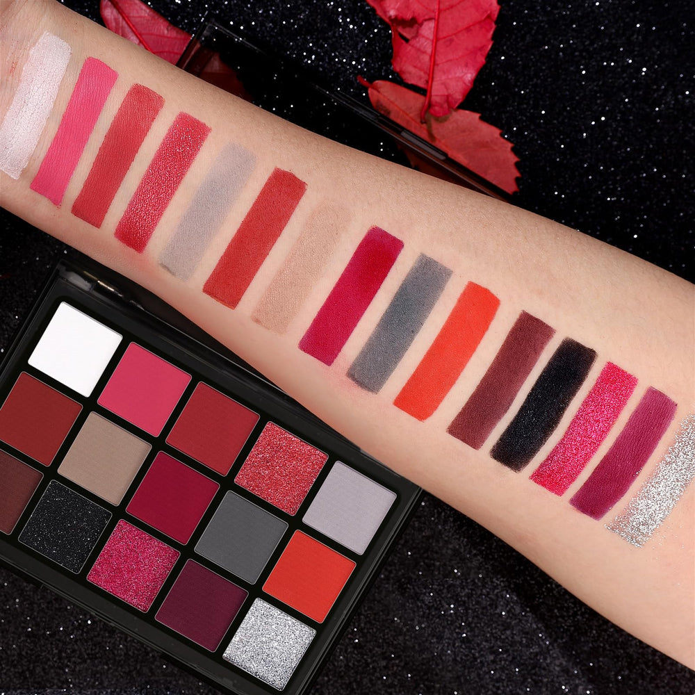 UCANBE sombras negras con brillo para delineados dramáticos.