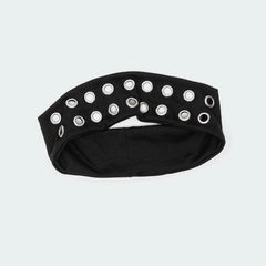 Diadema elástica Uchyius con enfoque de diseño punk para peinados variados.