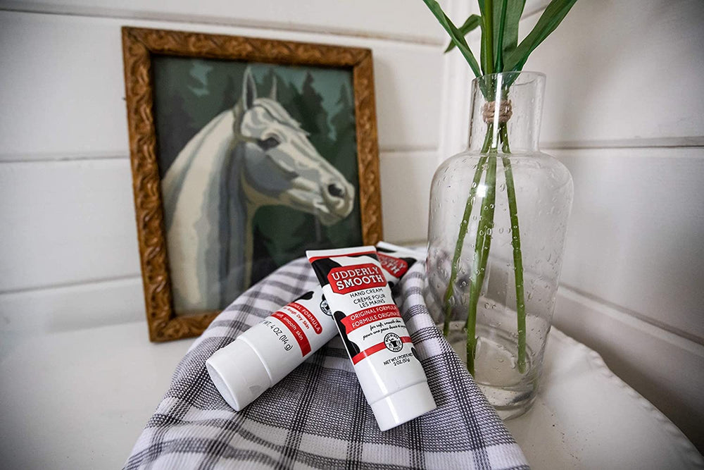Aplicación diaria de Udderly Smooth para piel seca.