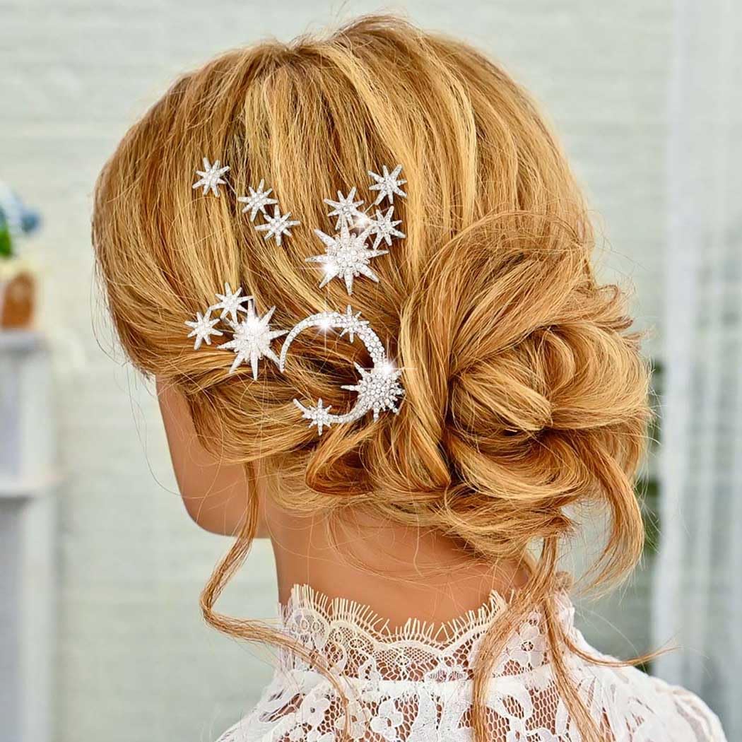 Unicra detalle cristal central en tocado elegante para novias modernas.