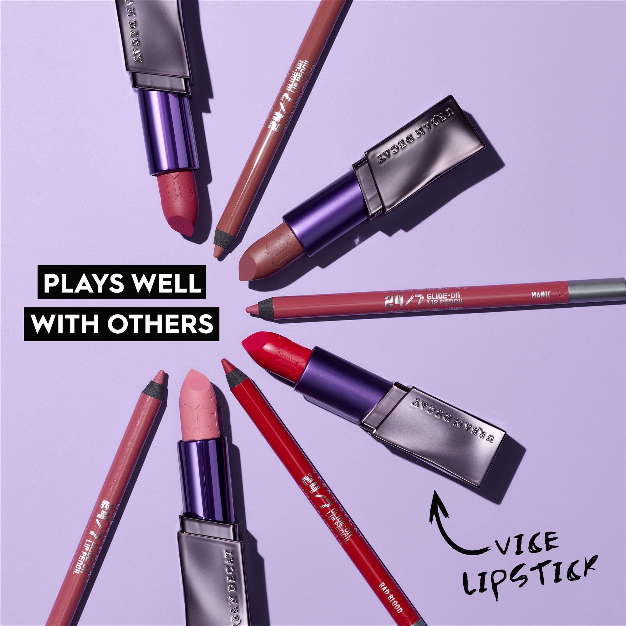 URBAN DECAY 24/7 Glide-On, color duradero evita sangrado.