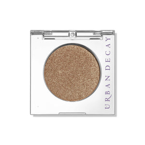 URBAN DECAY 24/7 Sombra dorada para look brillante y duradero