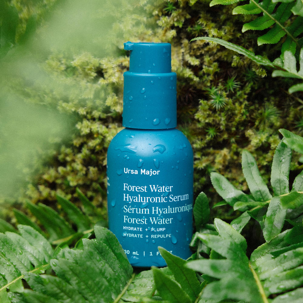 Rápida absorción del suero agua del bosque sin sensación grasa.