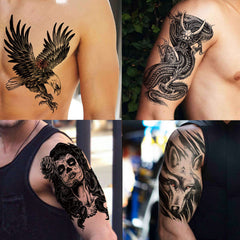 Tatuaje león VANTATY, estilo audaz para brazo o hombro.