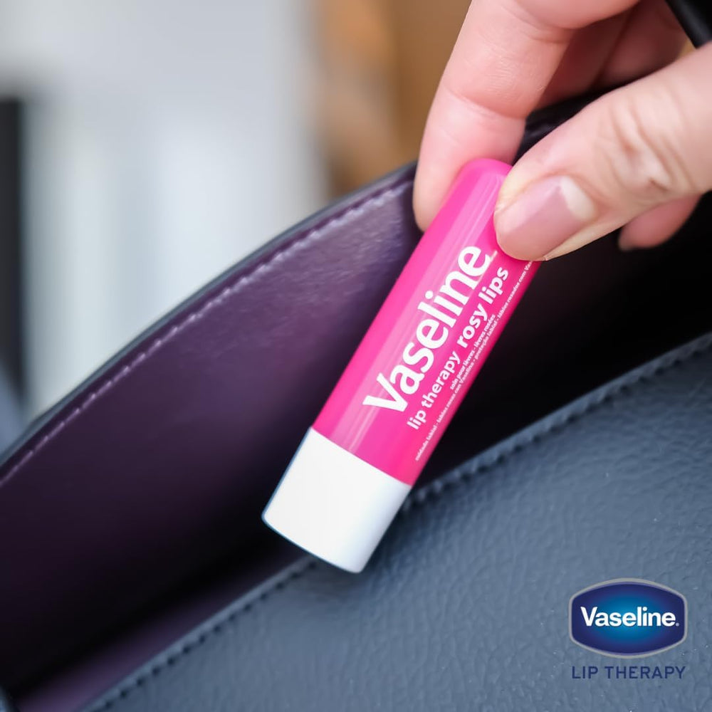 Vasaline Bálsamo Labial Original proporciona protección duradera frente a cambios climáticos.