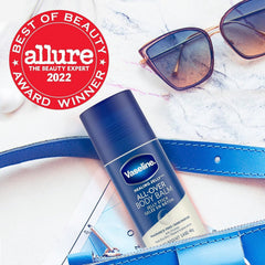 Vaseline balsamo-stick para aplicación en cuerpo, uso rápido y práctico.