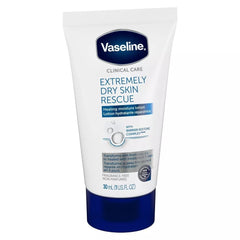 Vaseline con microgotas de vaselina sella la humedad de la piel.