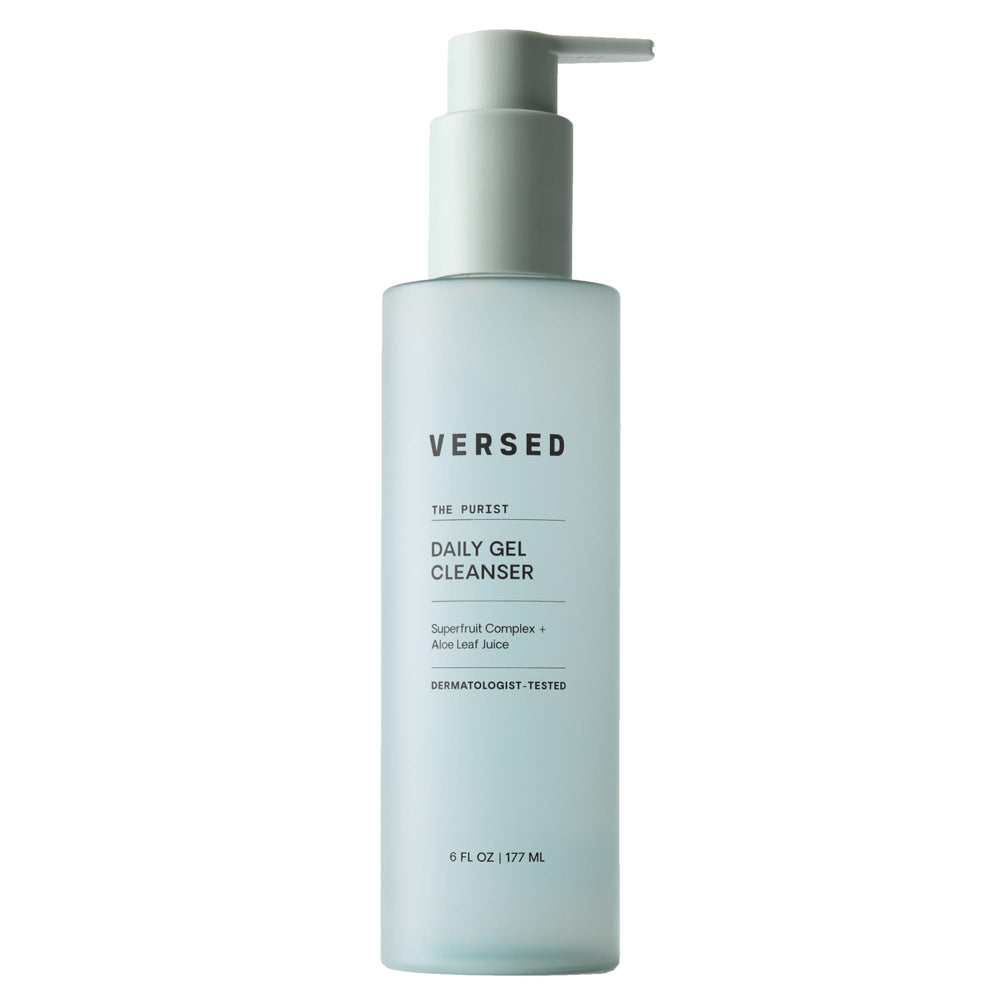 Versed Purist: botella vista frontal para limpieza suave en piel sensible