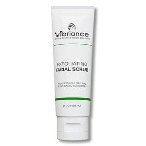 Vibriance Exfoliante Facial Ultra Suave en la mano, exfoliación suave para renovar la piel.
