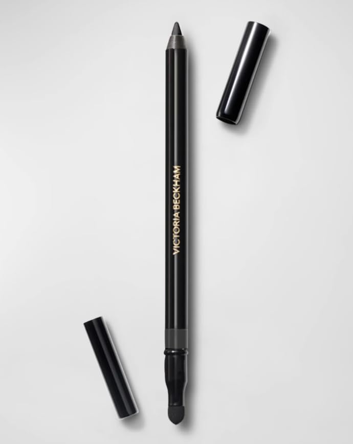 Victoria Beckham Satin Kajal en tono ceniza, muestra de color para delineado definido y duradero