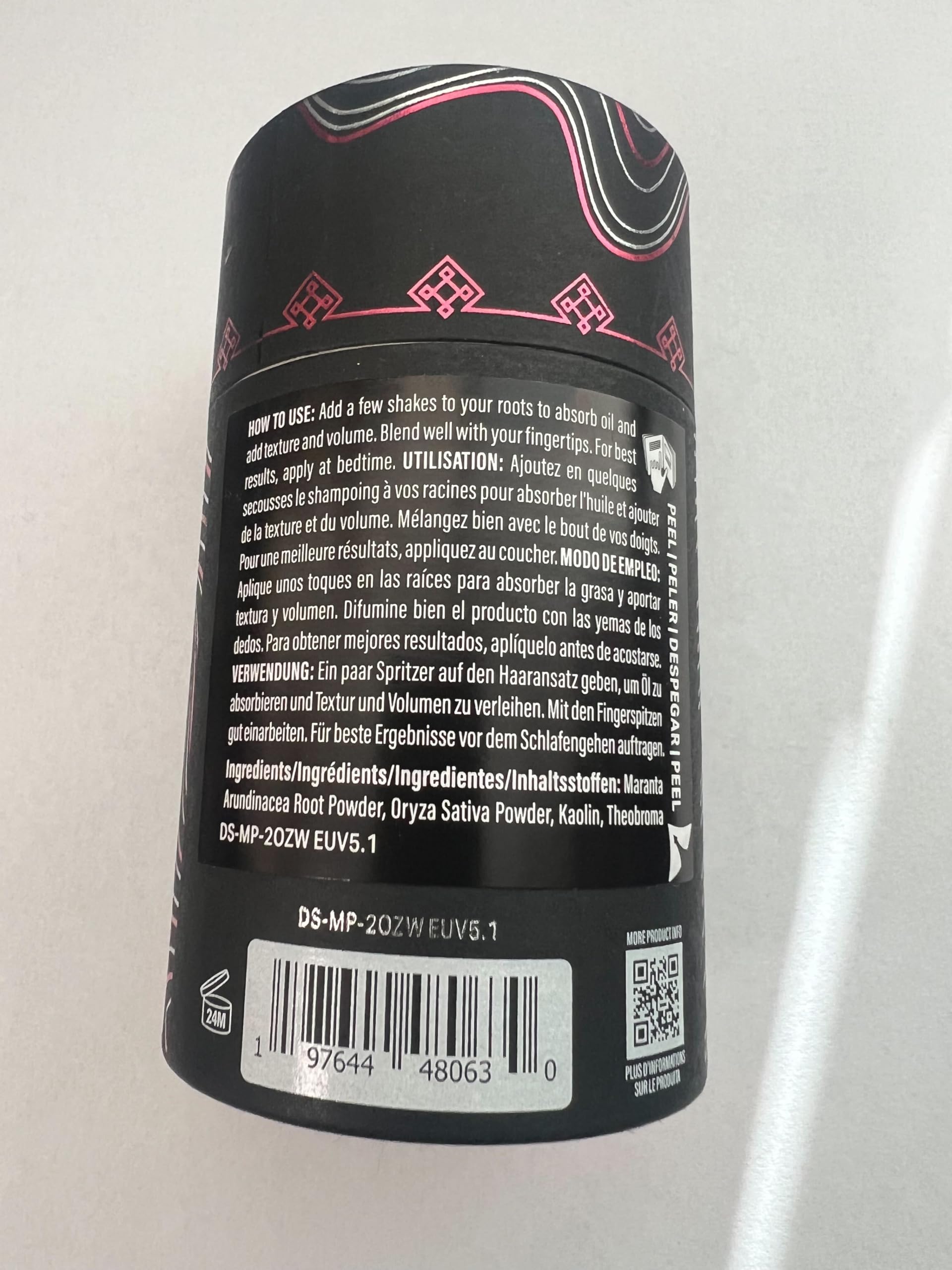 Viori cabello sin residuos y acabado natural tras usar el polvo seco.