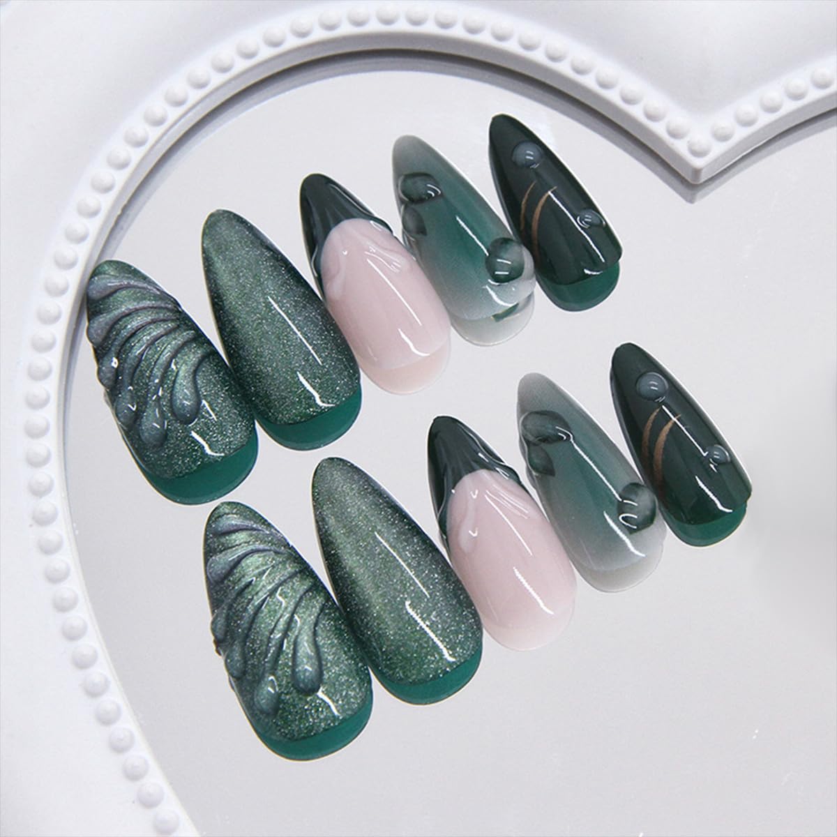 Uñas WBRRFJJ diseño estrella y borde plateado para un toque glam.