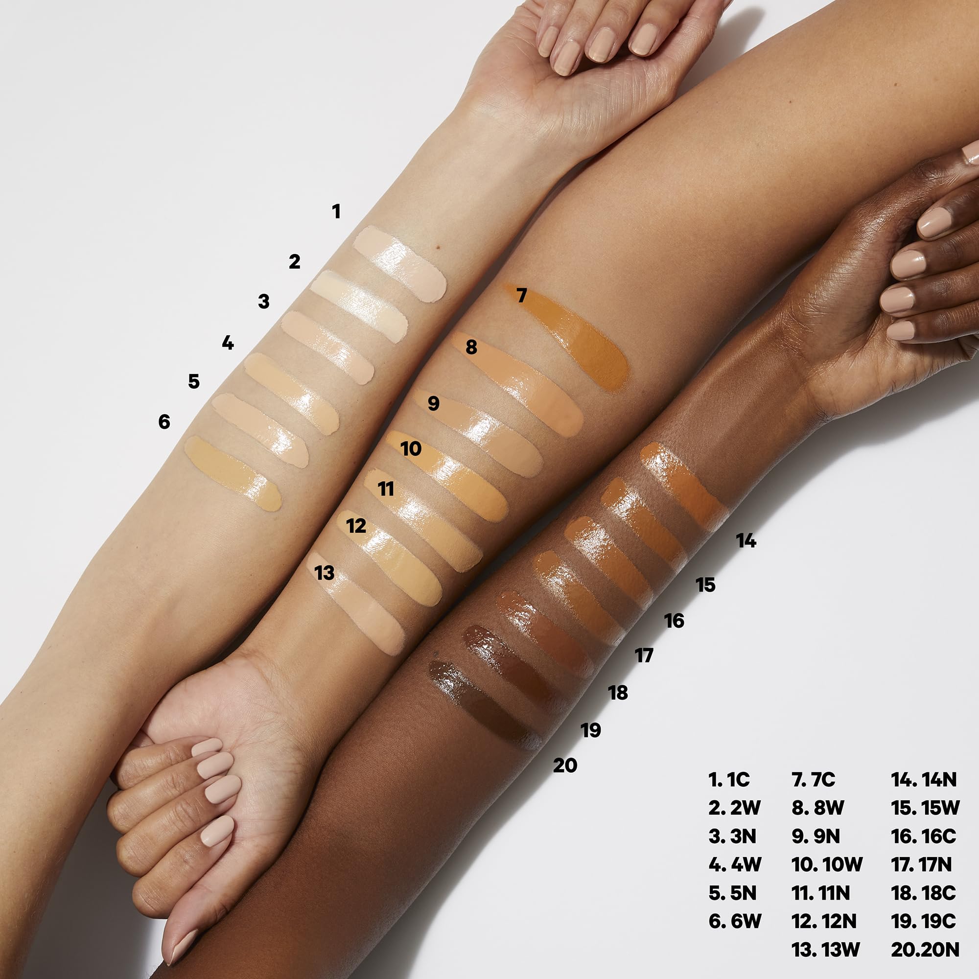 Corrector Well People cubre manchas e ojeras con acabado natural.