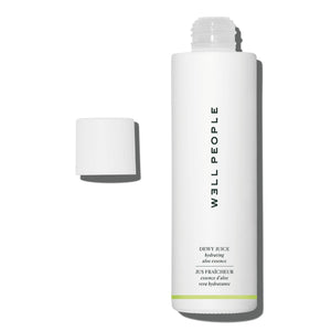 Well People Dewy Juice, botella hidratante de aloe para uso diario en la piel.