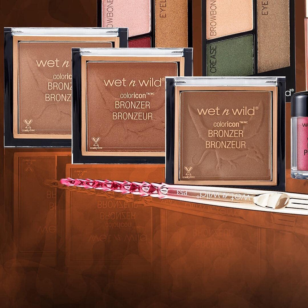 wet n wild Color Icon Bronzer Sunset Striptease, efecto crema-póder para una aplicación flexible.