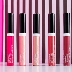 Ingredientes hidratantes como vitamina E en MegaSlicks para labios suaves.