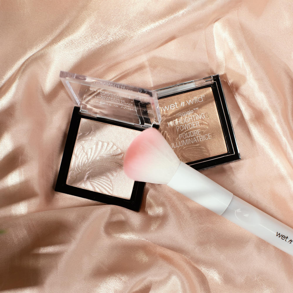 wet n wild MegaGlo iluminador polvo dorado nutricion piel vitamina e