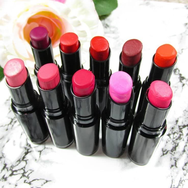 wet n wild Perfect Pout Lipstick tono rojo intenso perfecto para ocasiones.