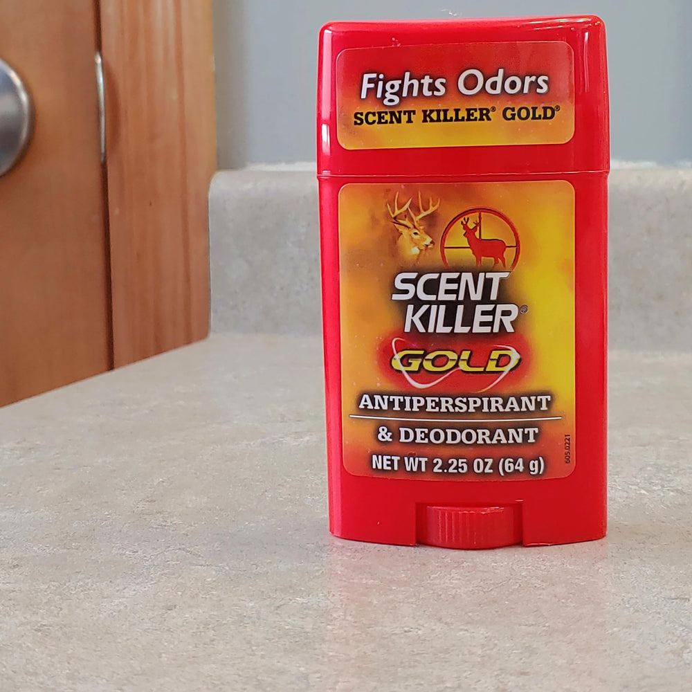 Scent Killer Gold de Wildlife Research Center, ideal para cazadores en puestos o senderos.