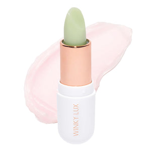 Bálsamo labial Winky Lux Matcha en empaque compacto para viaje.