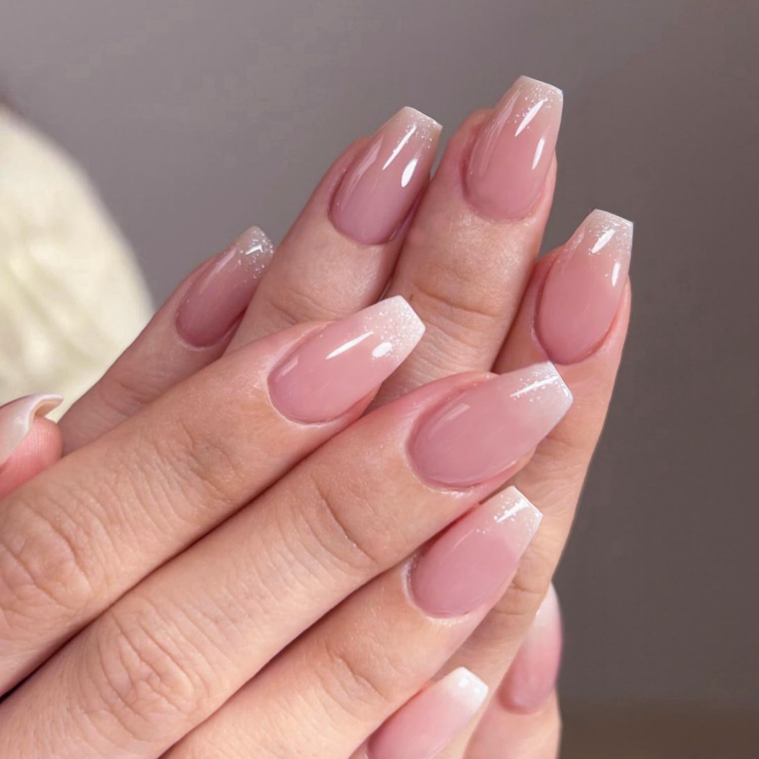 XCREANDO uñas con puntas cuadradas medianas, brillo elegante para diario