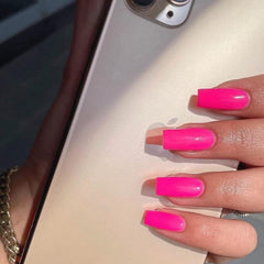 XCREANDO uñas acrílicas rosa neón medianas-largas, lista para lucir sin espera.