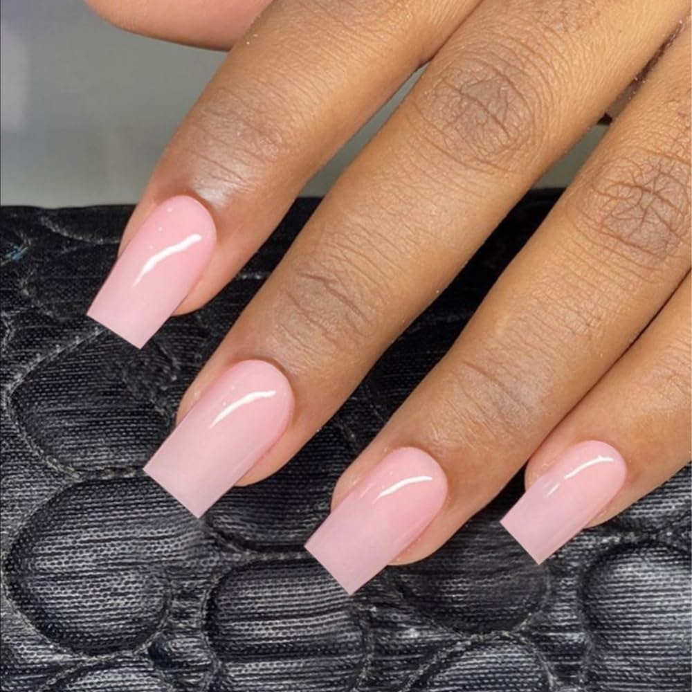 Xcreando uñas adhesivas rosadas, efecto natural para retoques rapidos.