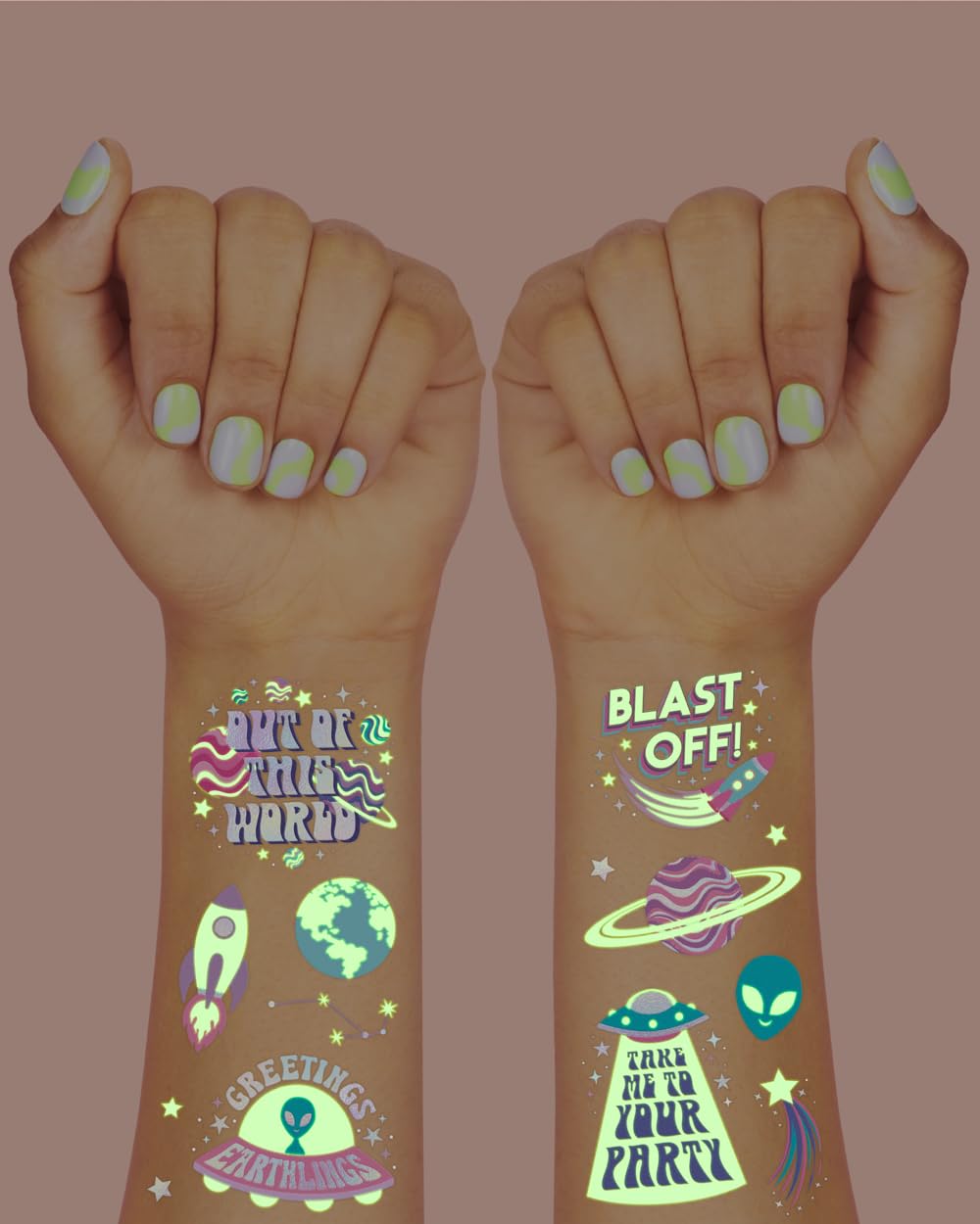 Tatuaje de Saturno con anillos de xo, Fetti para tema espacial