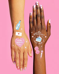 Tatuajes xo Fetti con letras de canciones iridiscentes para karaoke.