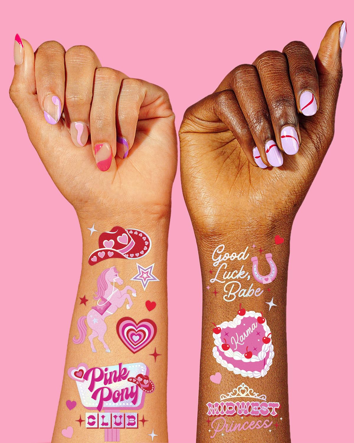 Tatuajes xo Fetti mariposas y corazones con brillo.