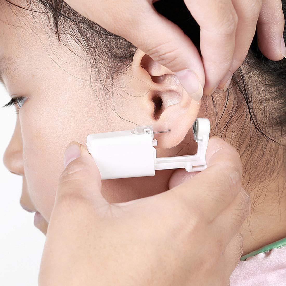 Cuidado posterior de la oreja con XUKEKOY