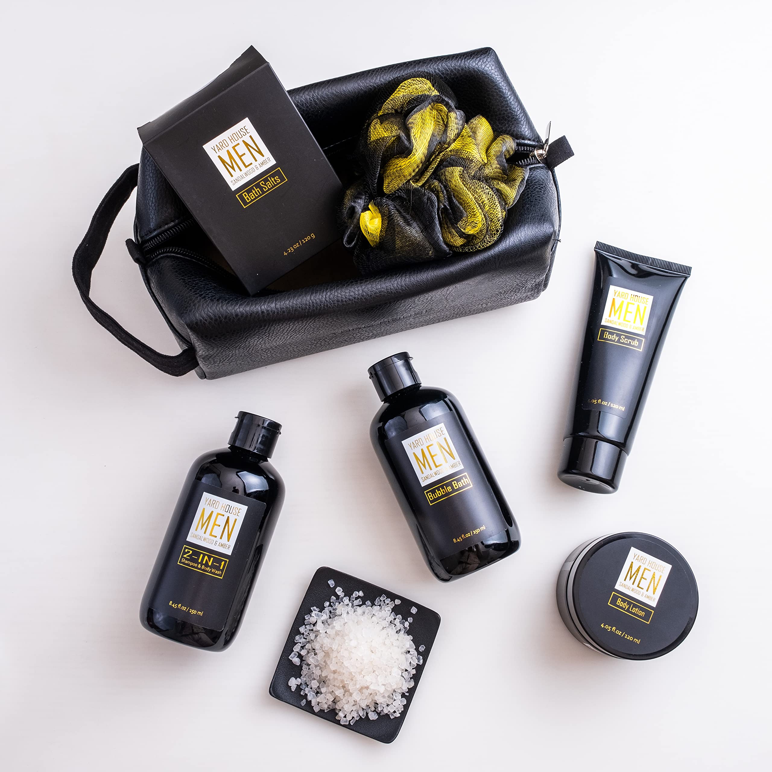 Exfoliante corporal Yard House revela piel suave y renovada.