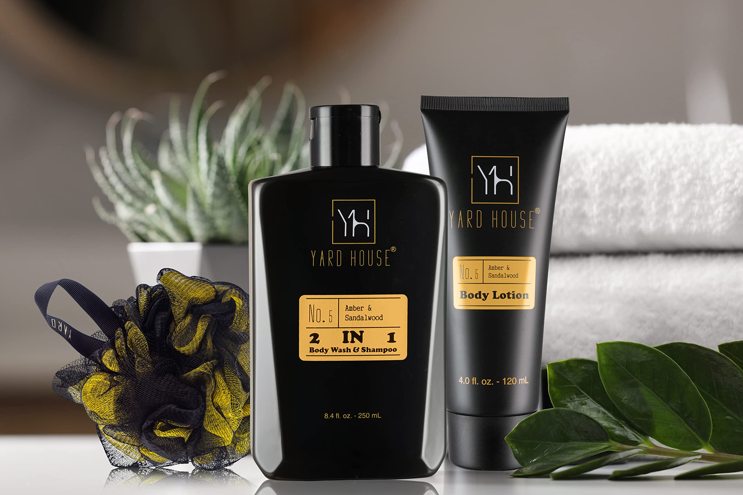 Kit Yard House para hombre: exfoliante facial para piel limpia.