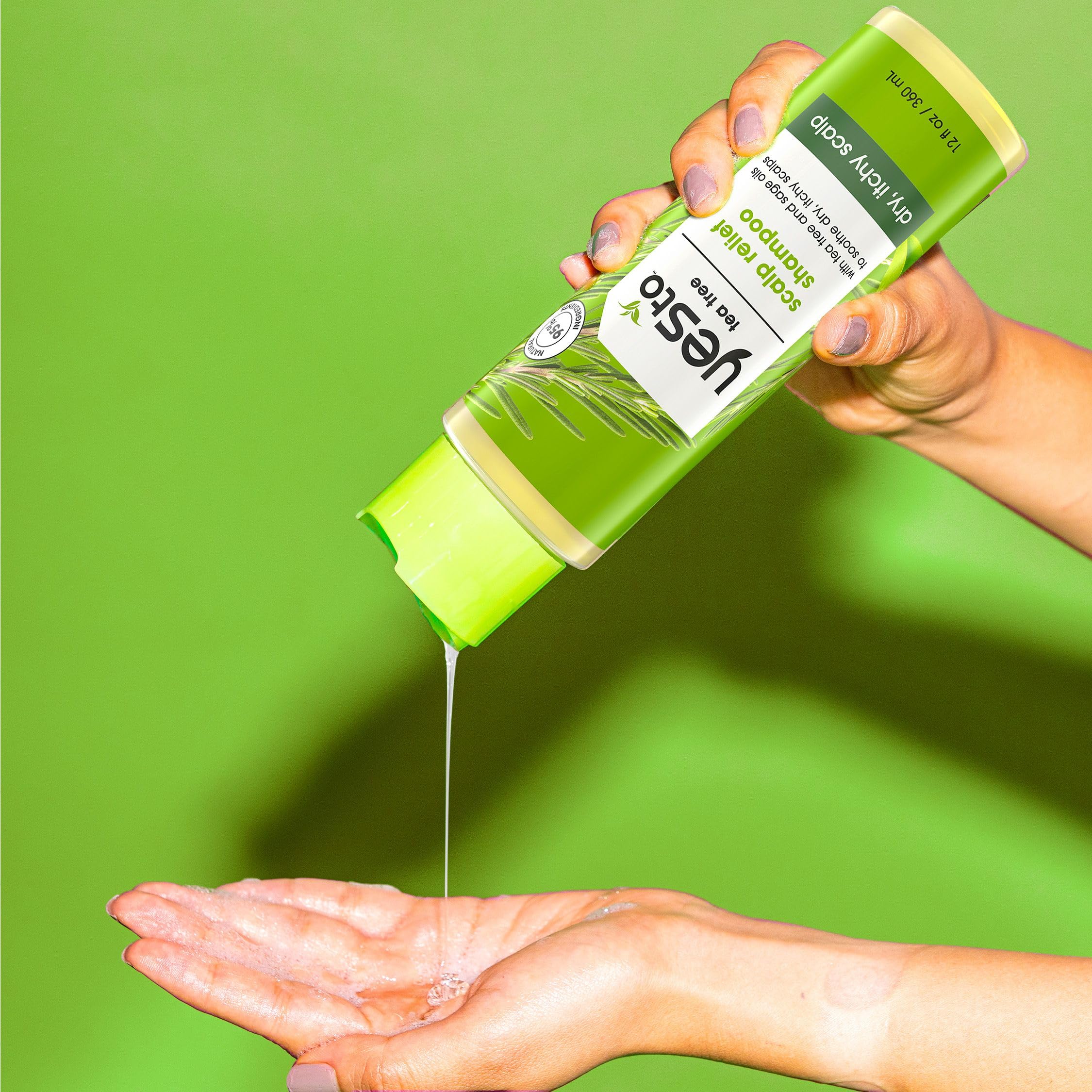 Yes To Shampoo Árbol del Té y Salvia, textura cremosa hidratante