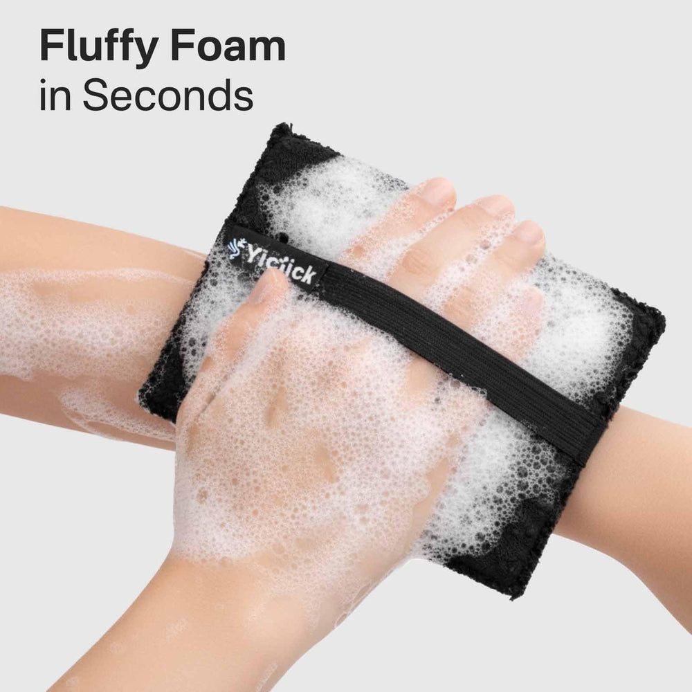 Yiclick exfoliante corporal, manija ergonómica para un agarre cómodo.