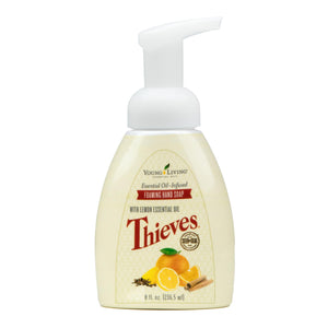 Young Living Thieves Jabón Espumoso en bote para limpieza suave de manos.